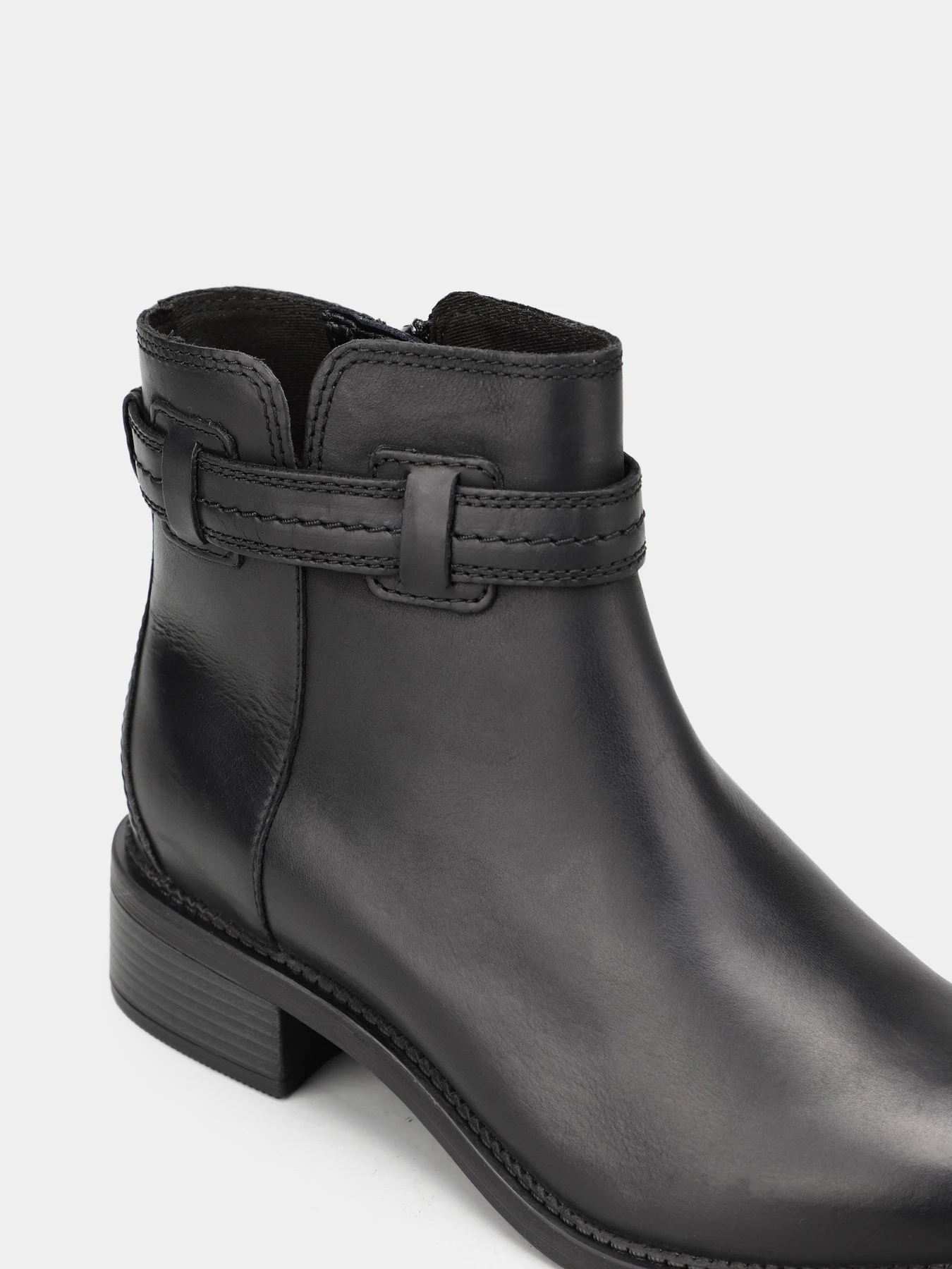 Черевики та чоботи Clarks  Maye Ease модель 26167951 Фото