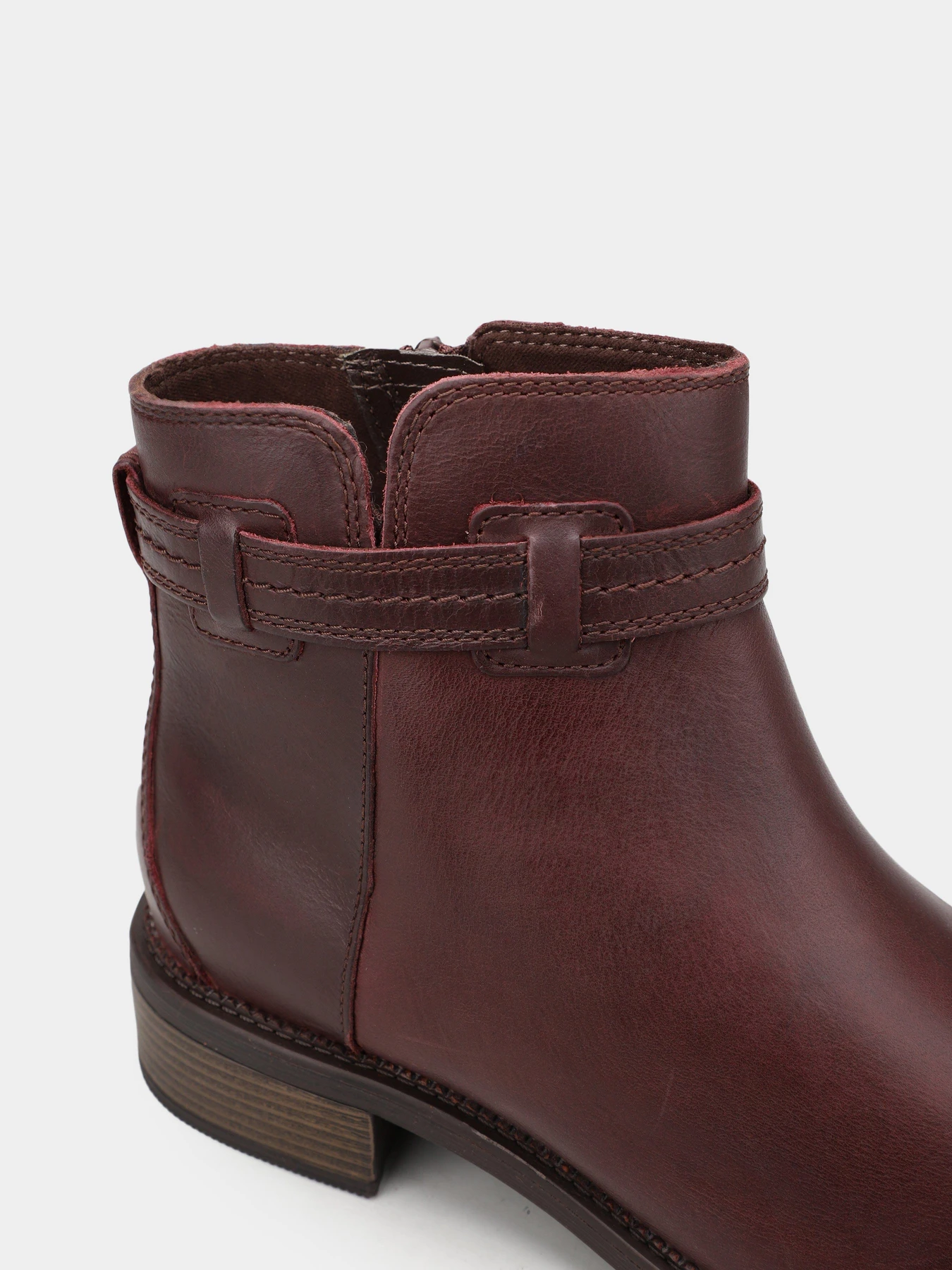 Черевики та чоботи Clarks Maye Ease модель 26167946 Черевики та чоботи Clarks Maye Ease модель 26167946 Фото