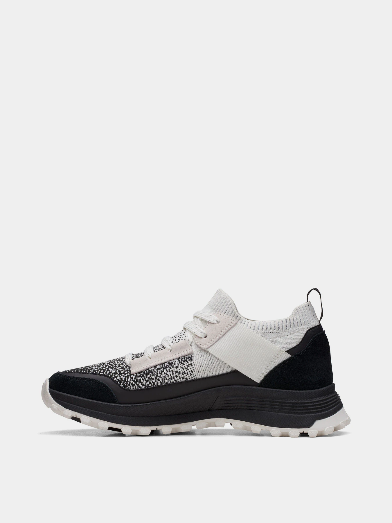 Кросівки Clarks Atltrekknit Wp модель 26170573 Кросівки Clarks Atltrekknit Wp модель 26170573 Фото