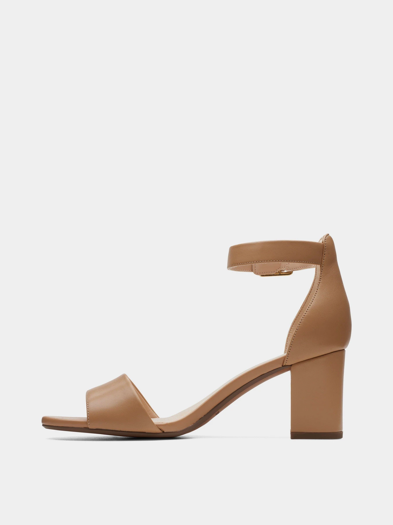 Босоножки Clarks Deva Mae модель 26171972 Босоножки Clarks Deva Mae модель 26171972 Фото