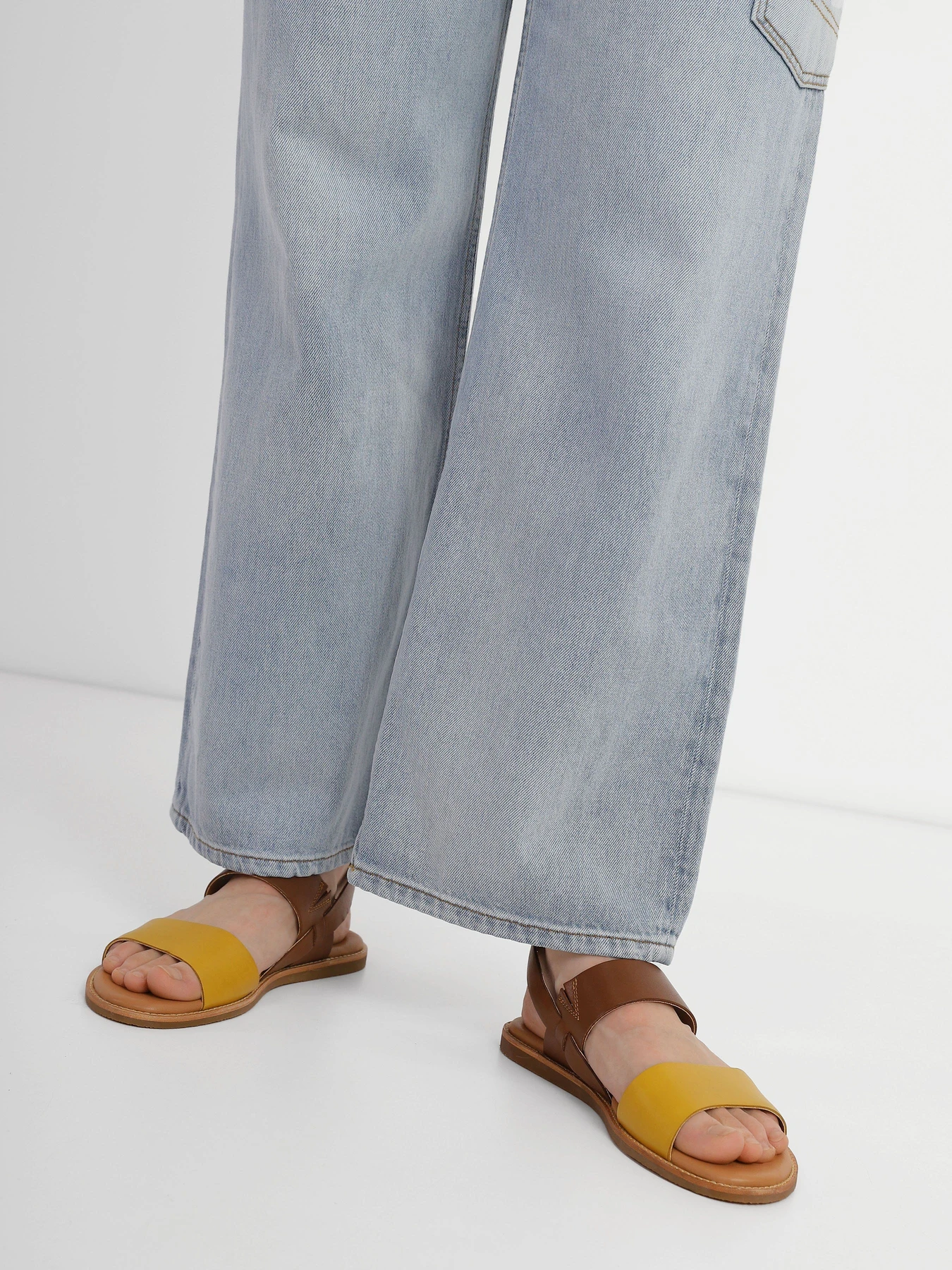 Сандалии Clarks Karsea Strap модель 26171873 Фото