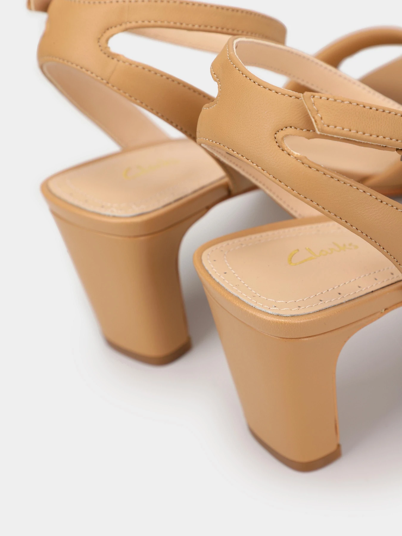 Босоножки Clarks Seren65 Strap модель 26171055 Фото