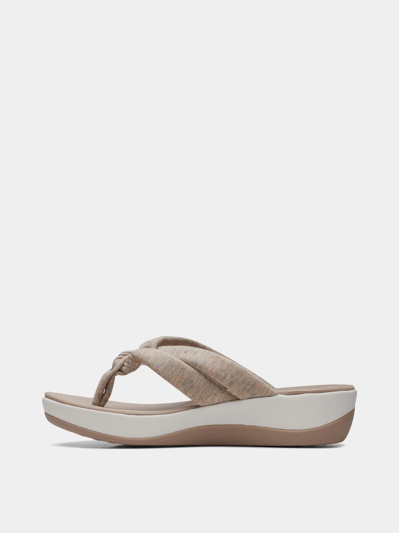 Шльопанці Clarks Arla Kaylie 2 Sand модель 26172471 Шльопанці Clarks Arla Kaylie 2 Sand модель 26172471 Фото