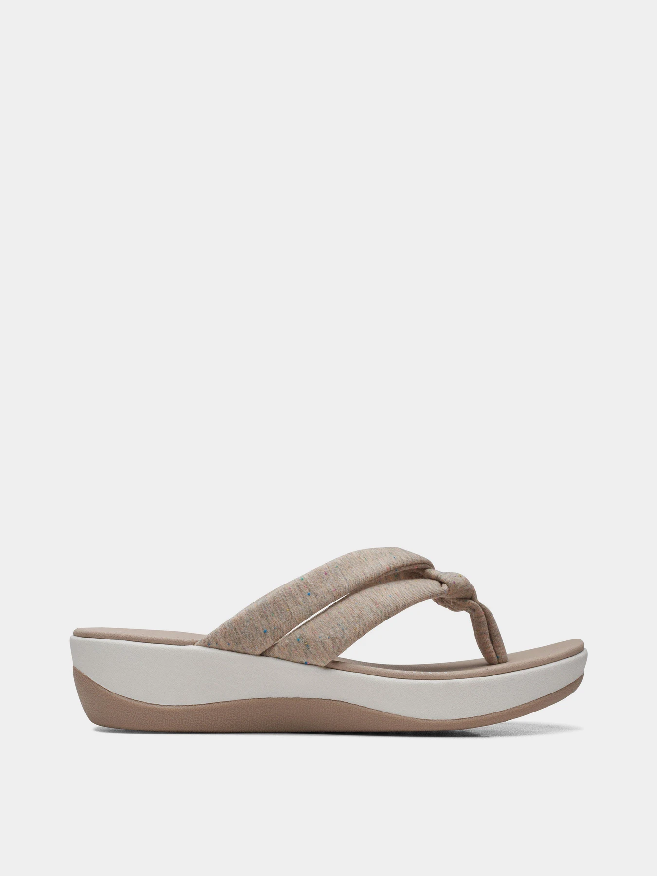 Шльопанці Clarks Arla Kaylie 2 Sand модель 26172471 Шльопанці Clarks Arla Kaylie 2 Sand модель 26172471 Фото