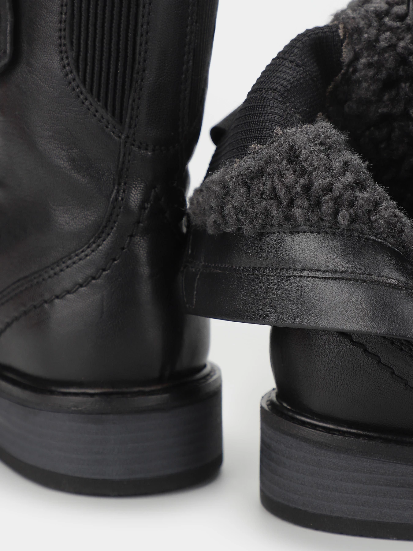 Ботинки и сапоги Clarks Cologne Flat модель 26174775 Ботинки и сапоги Clarks Cologne Flat модель 26174775 Фото