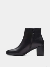 Ботинки и сапоги Clarks Freva55 Zip модель 26174797 Фото