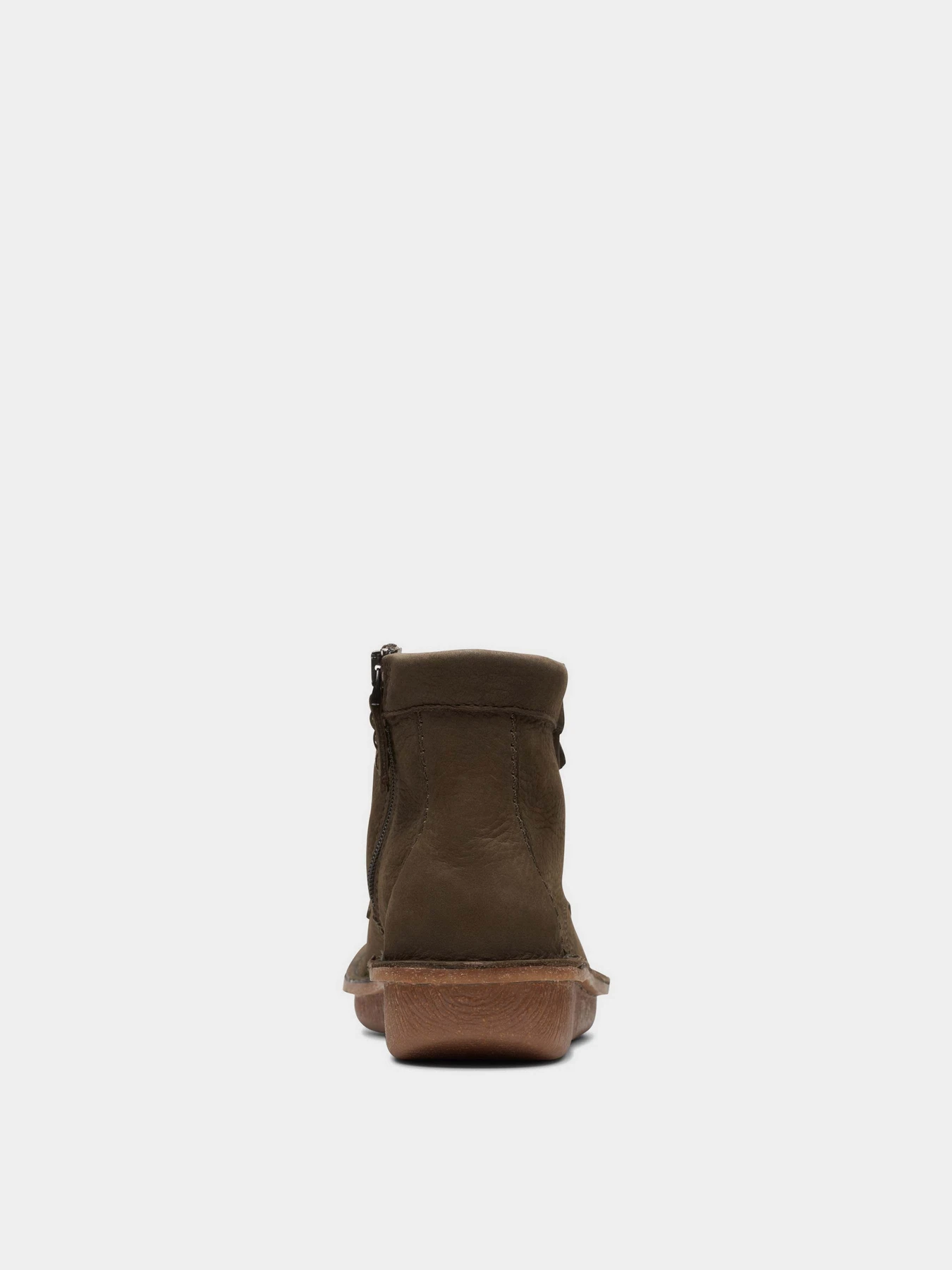 Черевики та чоботи Clarks Funny Cedar модель 26173886 Черевики та чоботи Clarks Funny Cedar модель 26173886 Фото