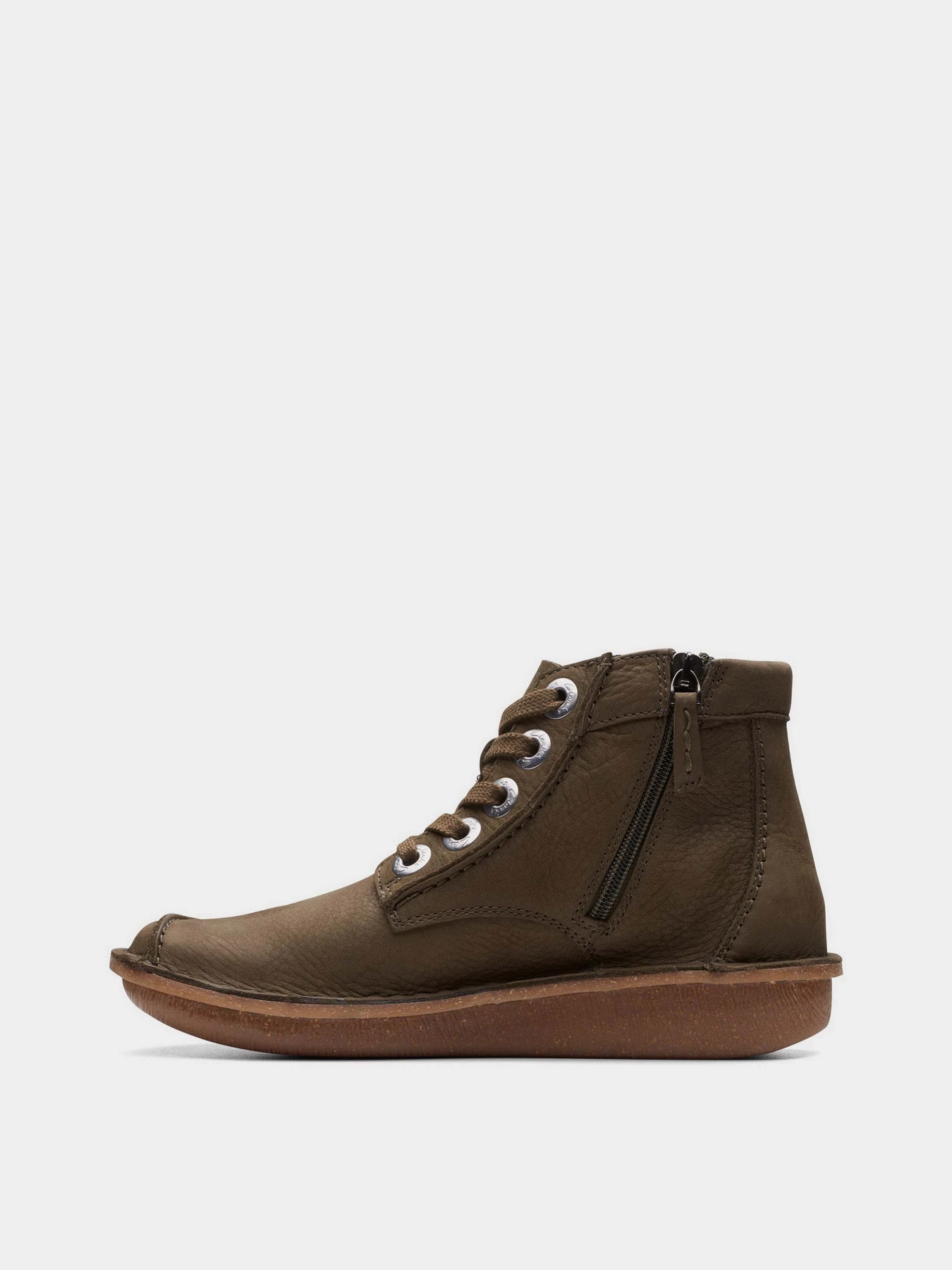 Черевики та чоботи Clarks Funny Cedar модель 26173886 Черевики та чоботи Clarks Funny Cedar модель 26173886 Фото