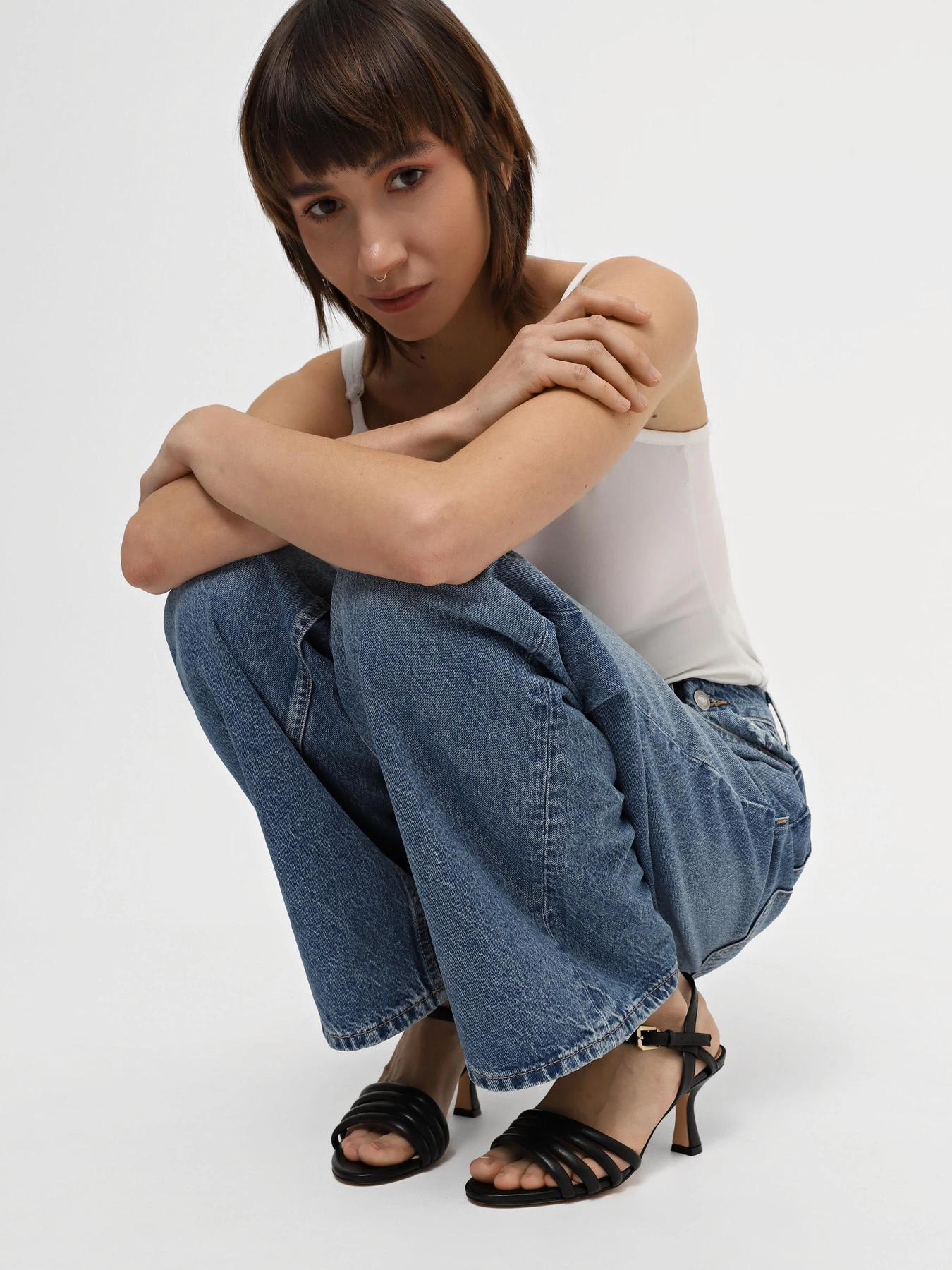Босоніжки Clarks Amali May модель 26176264 Босоніжки Clarks Amali May модель 26176264 Фото