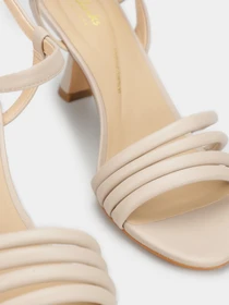 Босоножки Clarks Amali May модель 26176265 Фото