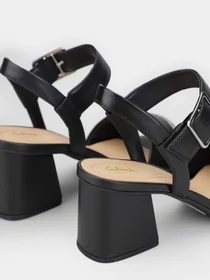 Босоніжки Clarks Siara65 Buckle модель 26176341 Фото
