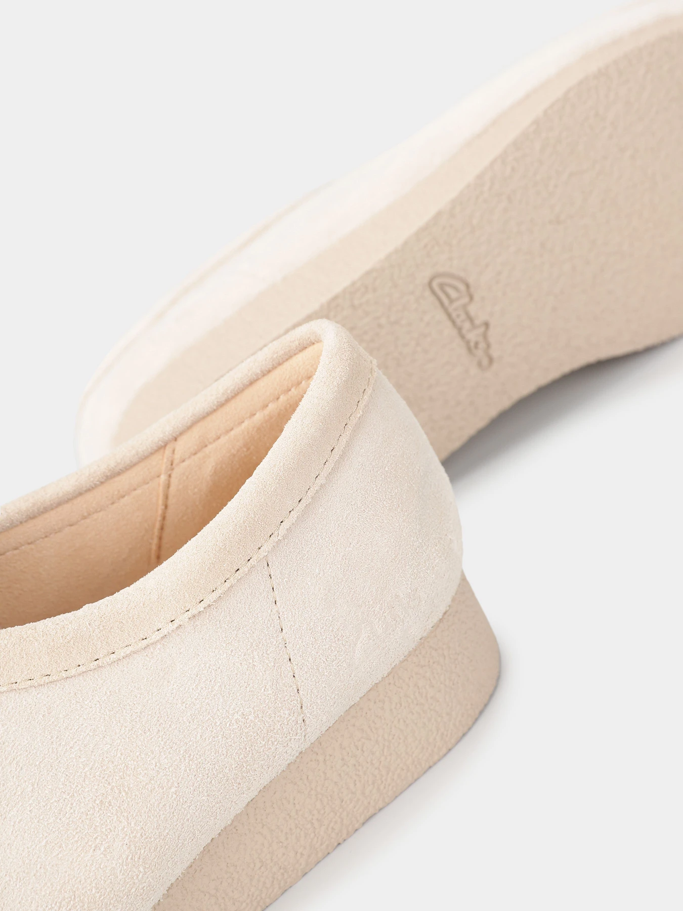 Ботинки и сапоги Clarks Wallabee Evosh модель 26176624 Фото