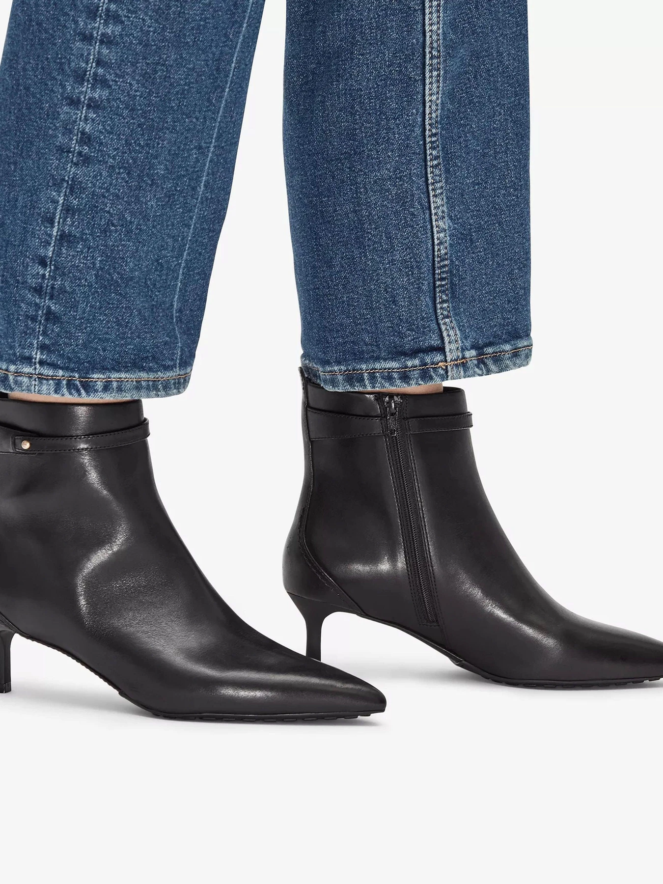 Черевики та чоботи Clarks Adela Up модель 26179529 Черевики та чоботи Clarks Adela Up модель 26179529 Фото