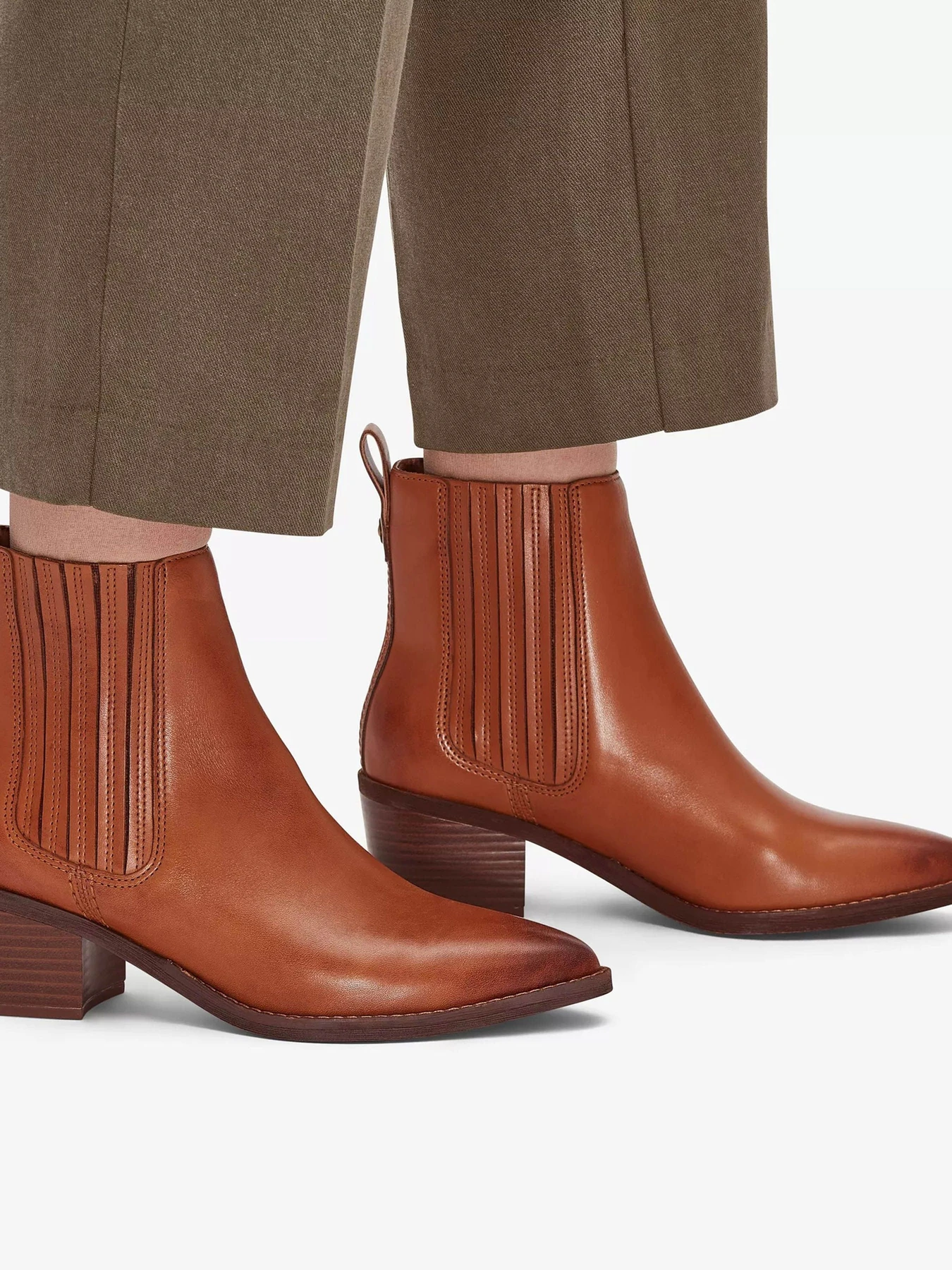 Ботинки и сапоги Clarks модель 26178820 Ботинки и сапоги Clarks модель 26178820 Фото