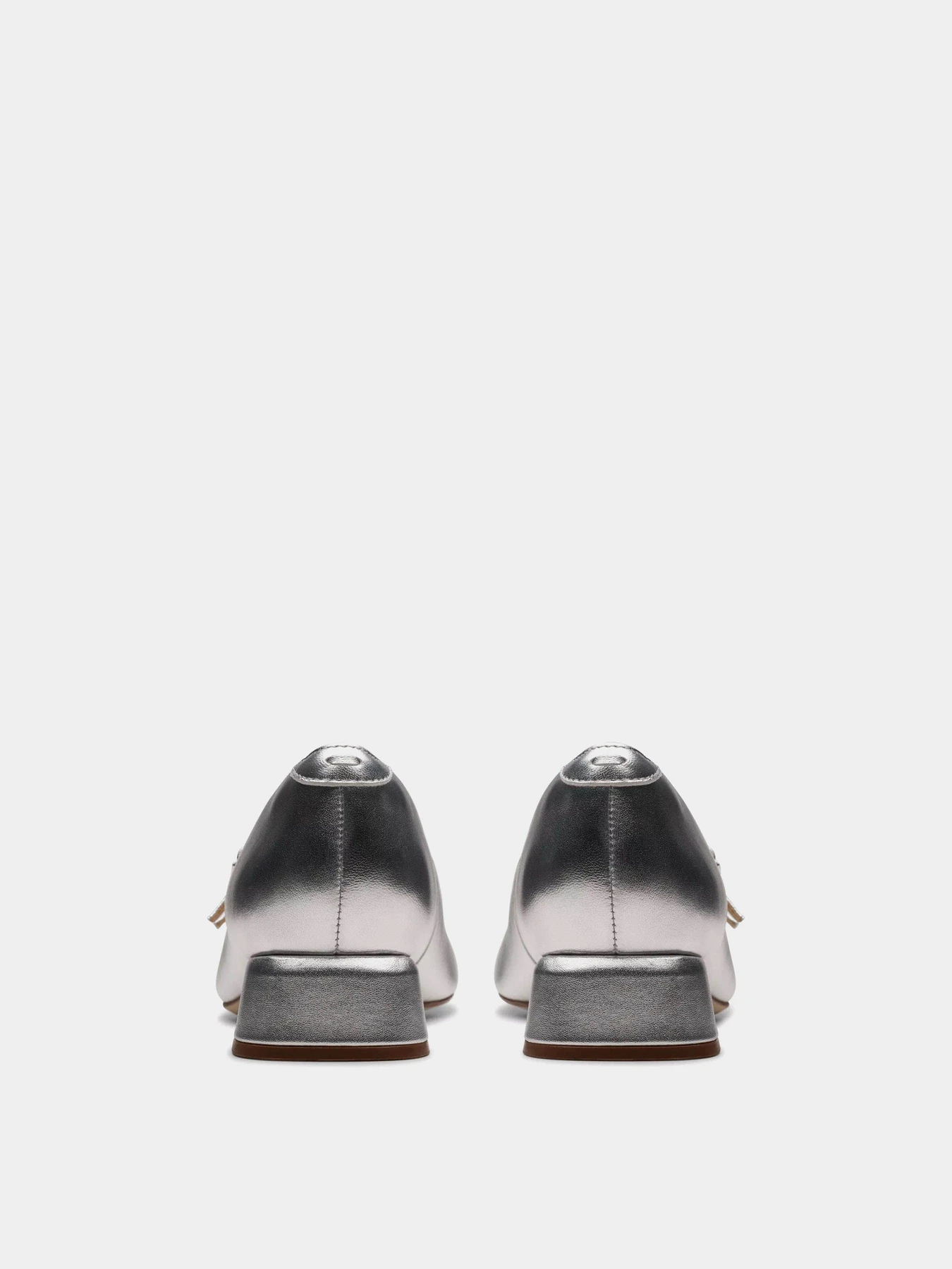 Туфли и лоферы Clarks Daiss 30 Shine модель 26179900 Туфли и лоферы Clarks Daiss 30 Shine модель 26179900 Фото