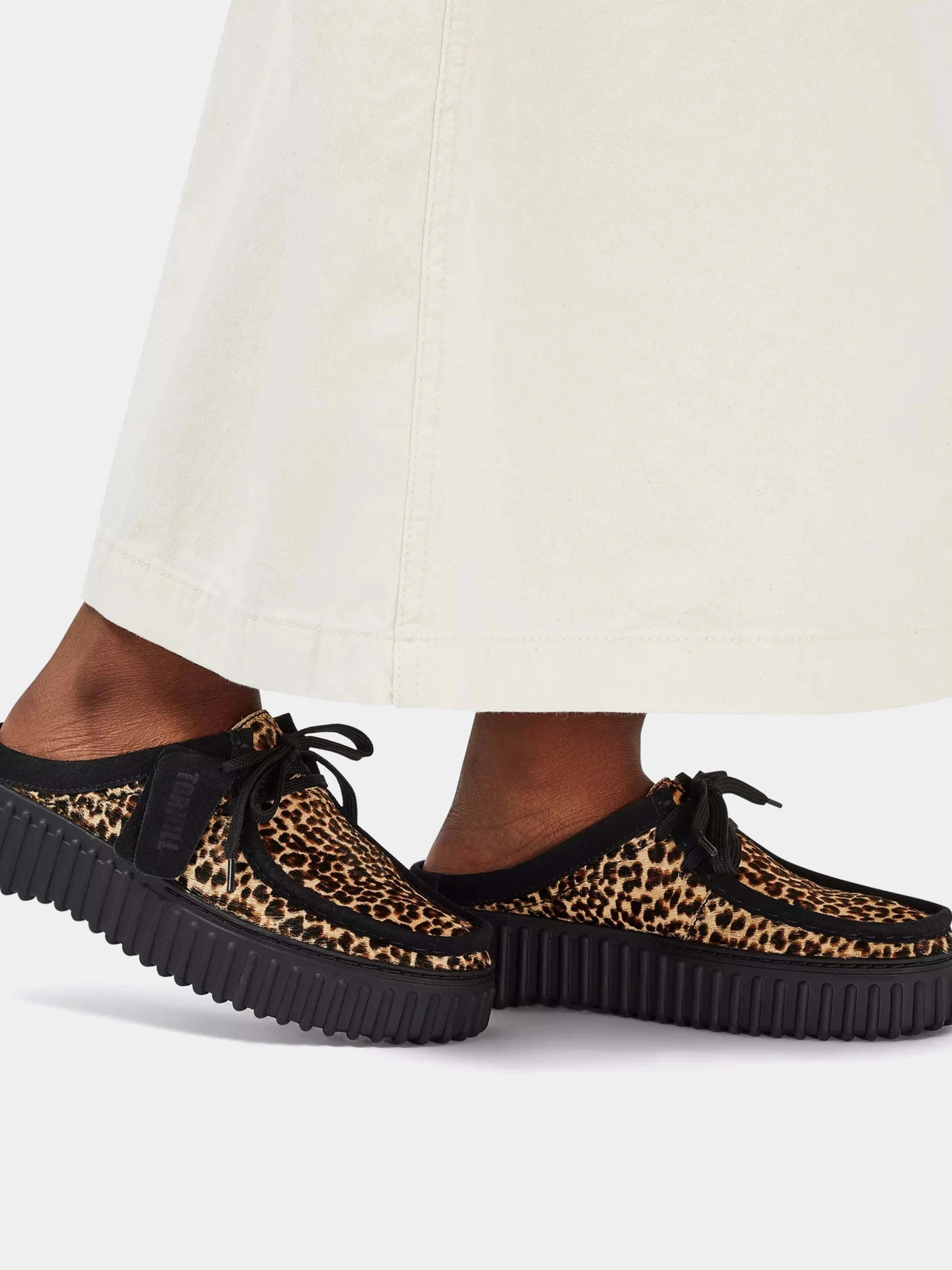 Шлёпанцы Clarks Torhill модель 26181195 Шлёпанцы Clarks Torhill модель 26181195 Фото