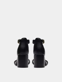 Босоніжки Clarks Ezoria Mae модель 26181295 Фото