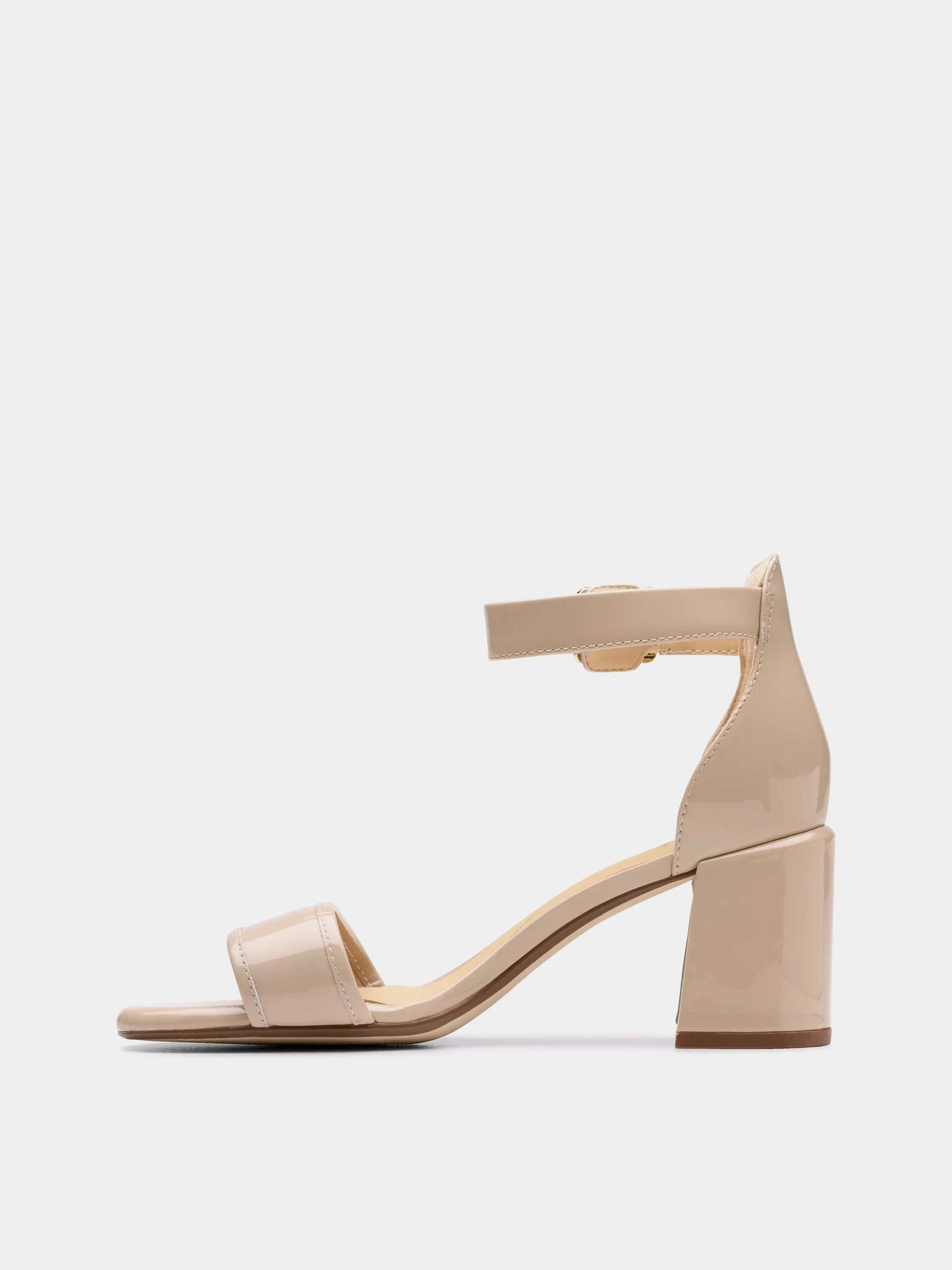Босоножки Clarks Ezoria Mae модель 26181299 Босоножки Clarks Ezoria Mae модель 26181299 Фото