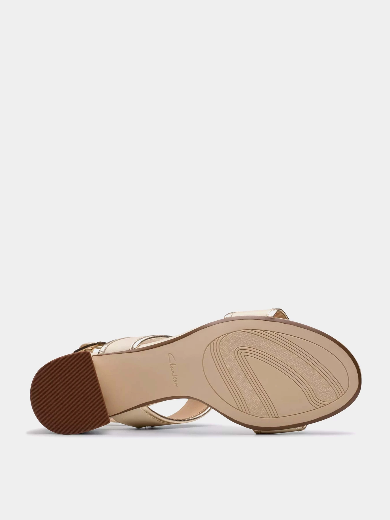 Босоніжки Clarks Ezoria Sling модель 26181301 Фото
