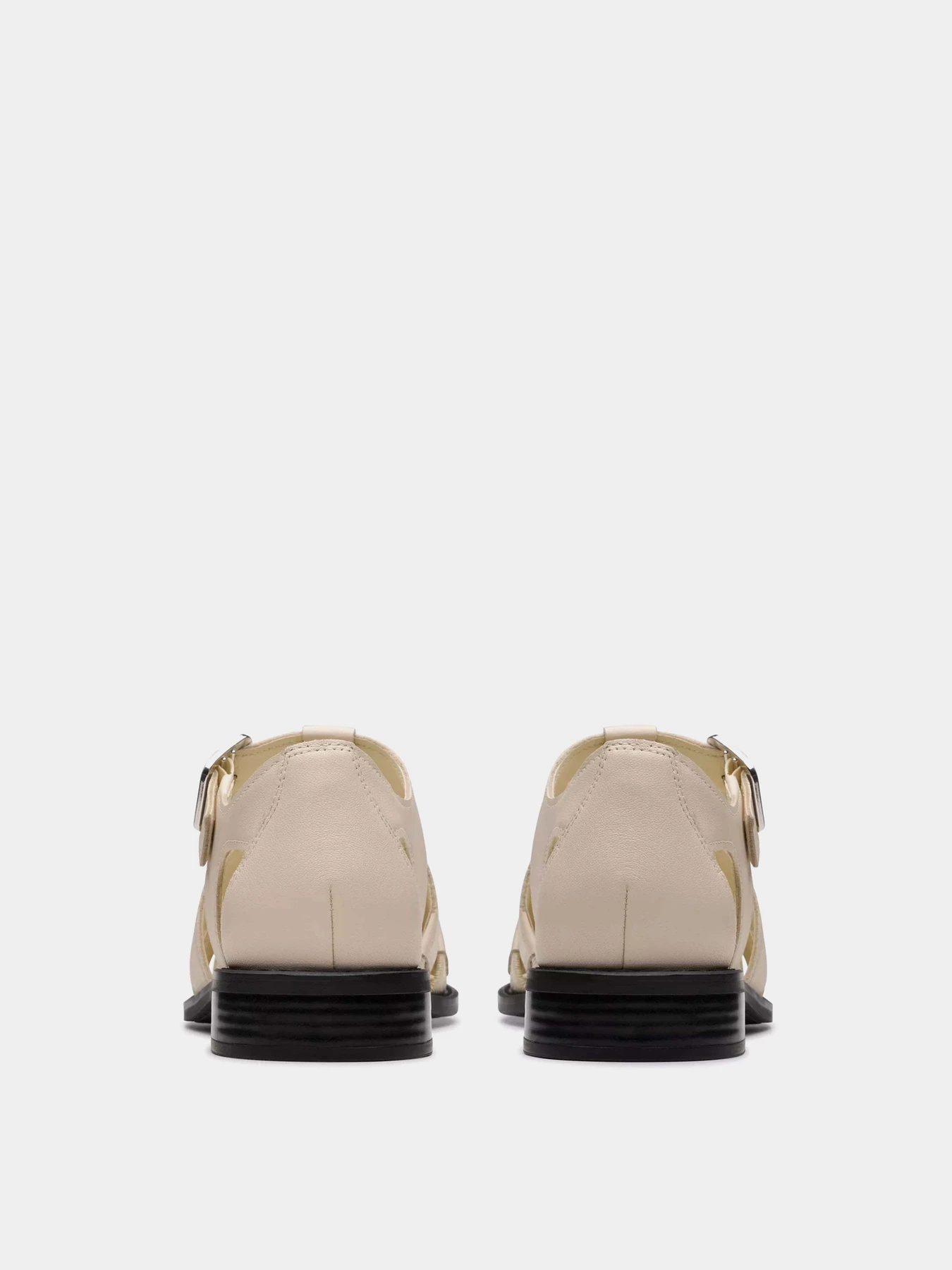 Босоніжки Clarks Hana Sun модель 26181216 Босоніжки Clarks Hana Sun модель 26181216 Фото
