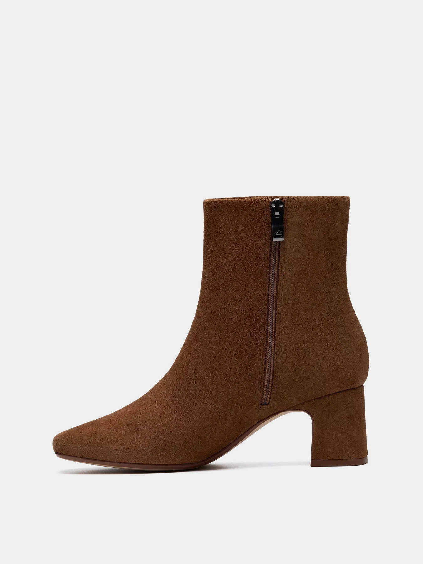 Ботинки и сапоги Clarks модель 26182938 Ботинки и сапоги Clarks модель 26182938 Фото