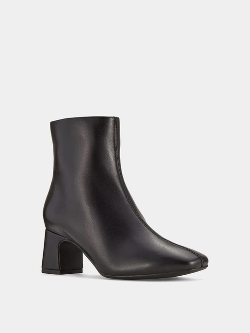 Шкіряні Жіночі Ботильйони Clarks фото 3