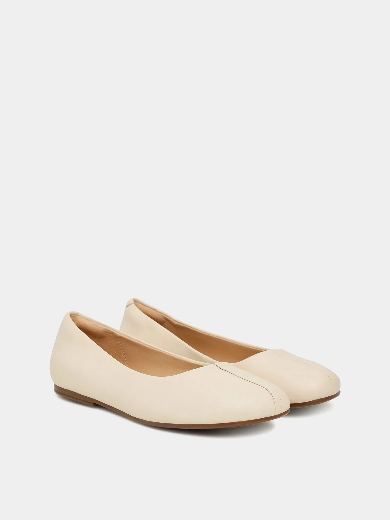 Туфли и лоферы Clarks LIVIA LILY модель 26186640 Туфли и лоферы Clarks LIVIA LILY модель 26186640 Фото