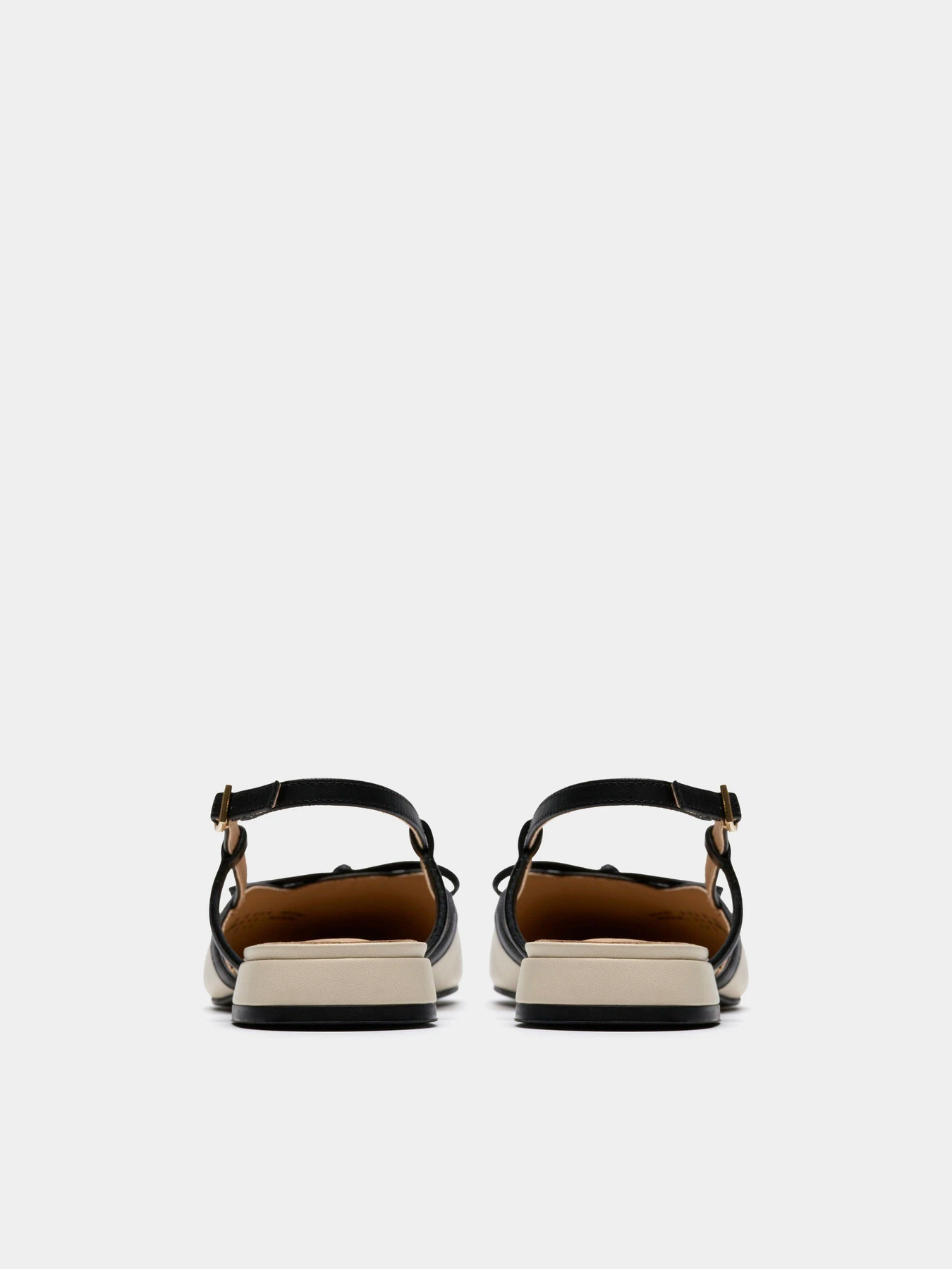 Туфли и лоферы Clarks SENSA15 BOW модель 26186115 Туфли и лоферы Clarks SENSA15 BOW модель 26186115 Фото