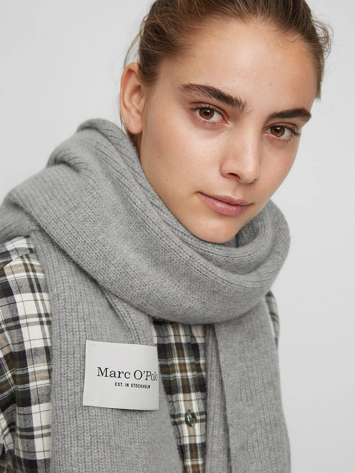 Шарфы и платки Marc O’Polo модель 109611102043-927 Шарфы и платки Marc O’Polo модель 109611102043-927 Фото