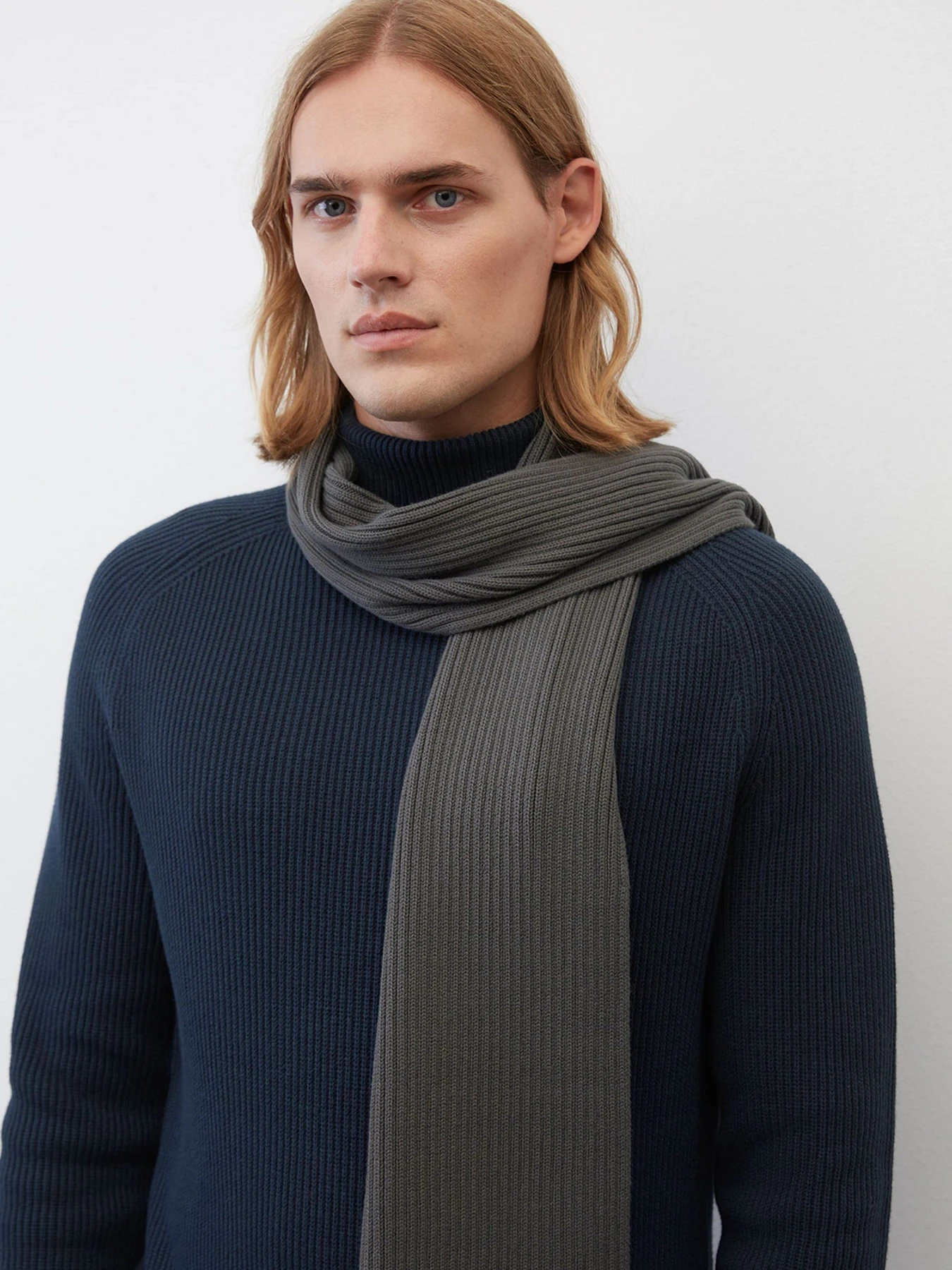 Шарфы и платки Marc O’Polo модель M29513502086-982 Шарфы и платки Marc O’Polo модель M29513502086-982 Фото