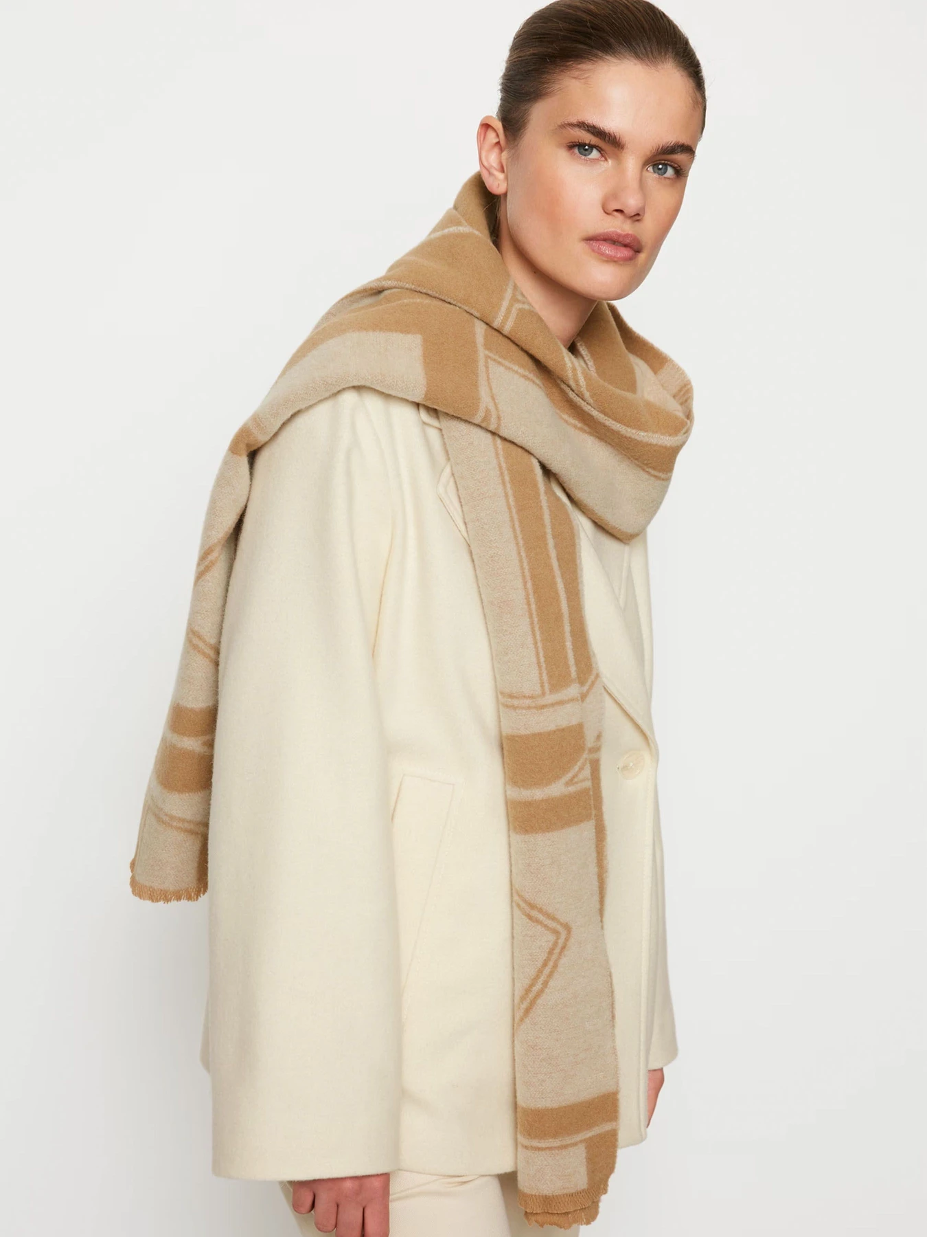 Шарфи та хустки Marc O’Polo модель 400809702125-A23 Фото