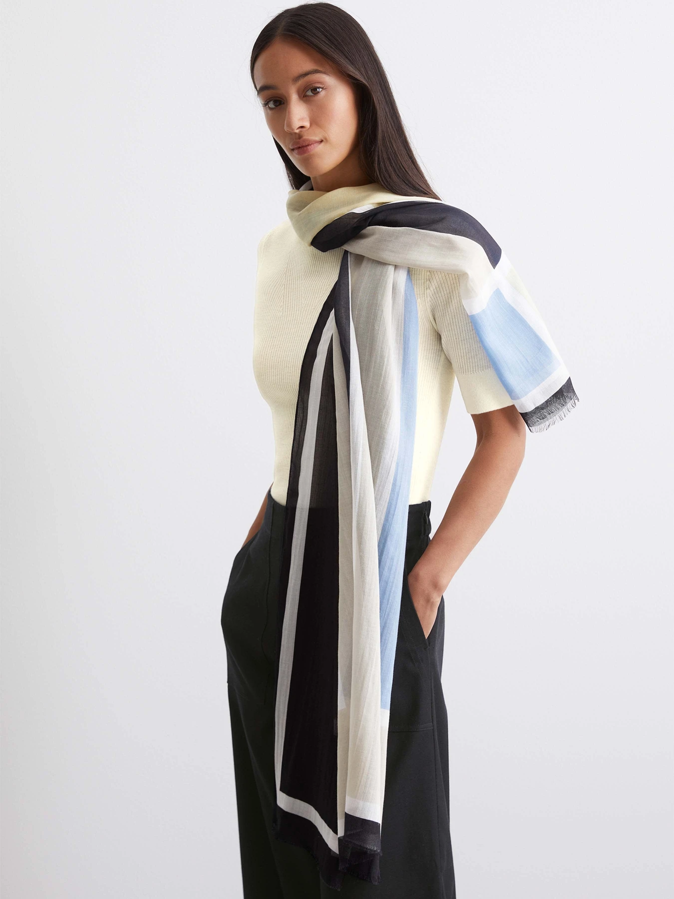 Шарфы и платки Marc O’Polo модель 500819502041-A17 Шарфы и платки Marc O’Polo модель 500819502041-A17 Фото
