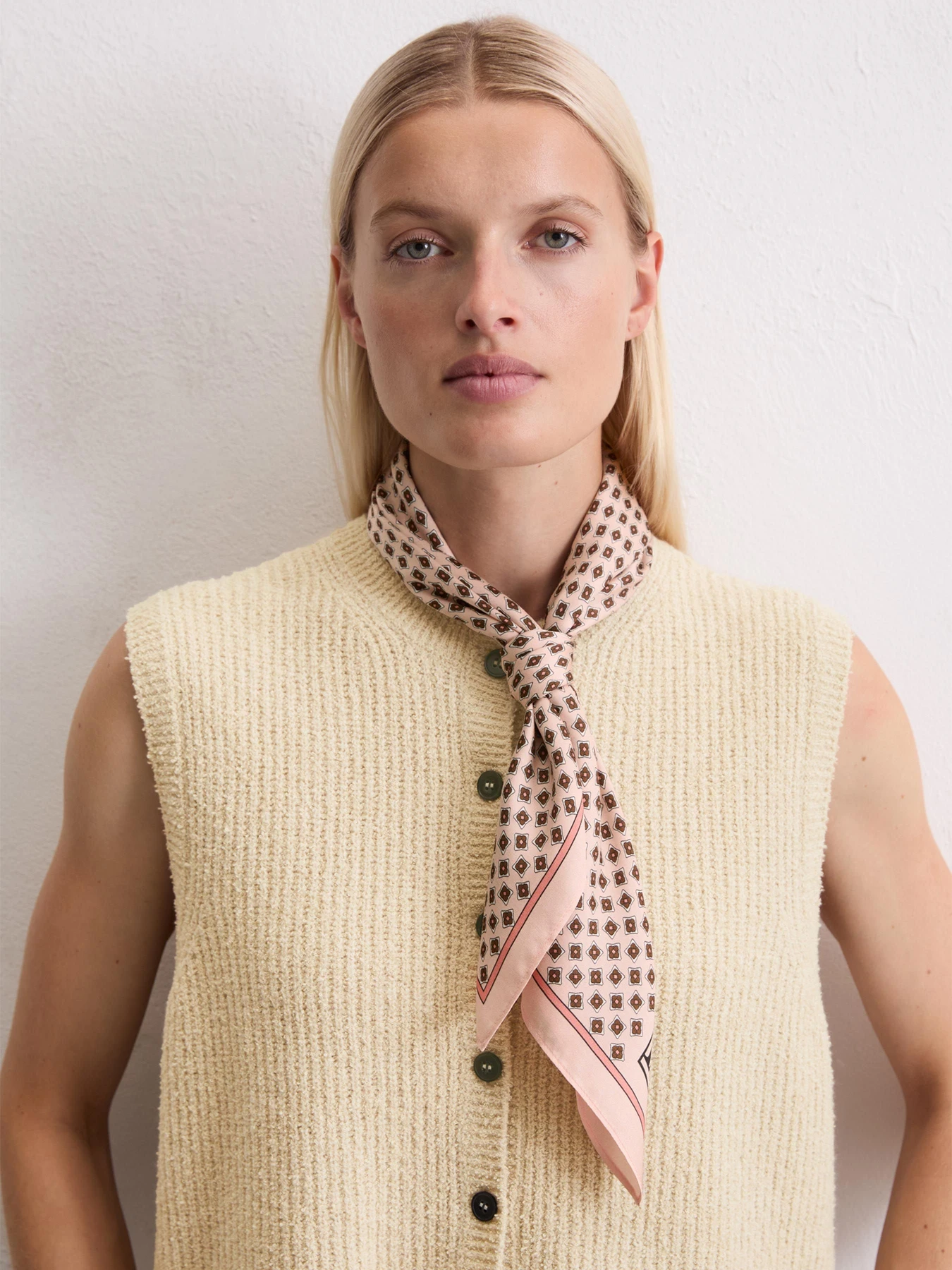 Шарфы и платки Marc O’Polo модель 508805602083-L33 Шарфы и платки Marc O’Polo модель 508805602083-L33 Фото