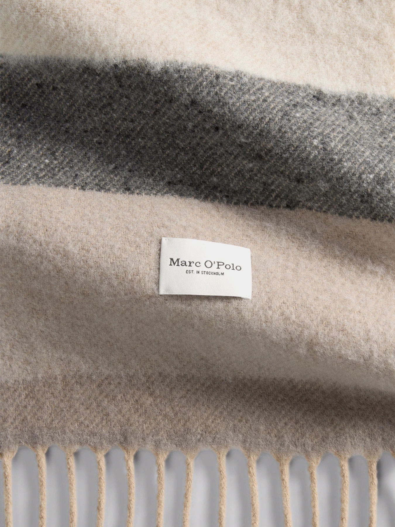 Шарфы и платки Marc O’Polo модель 510810502113-Z30 Шарфы и платки Marc O’Polo модель 510810502113-Z30 Фото