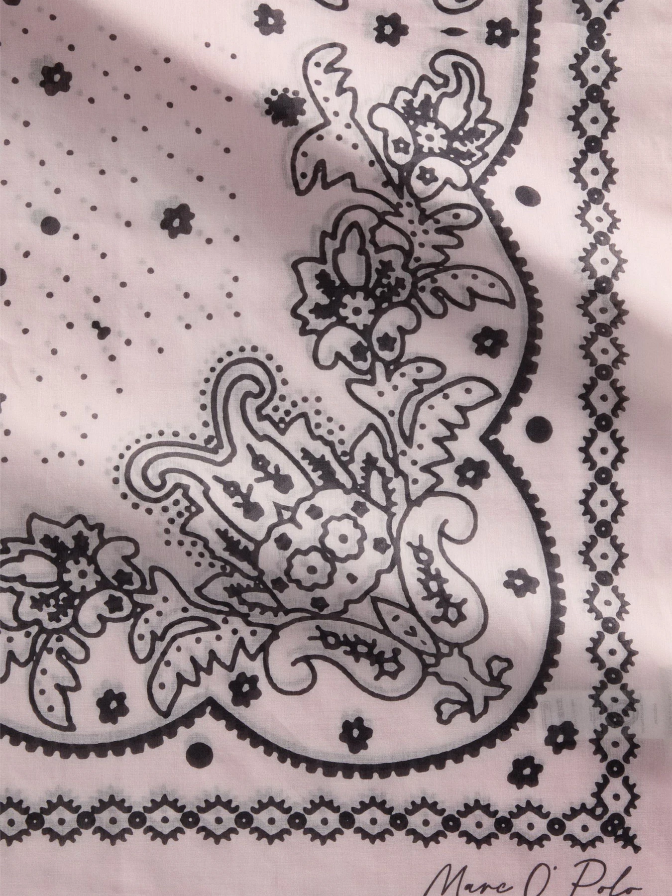 Шарфи та хустки Marc O’Polo модель 5000013243-8375 Шарфи та хустки Marc O’Polo модель 5000013243-8375 Фото