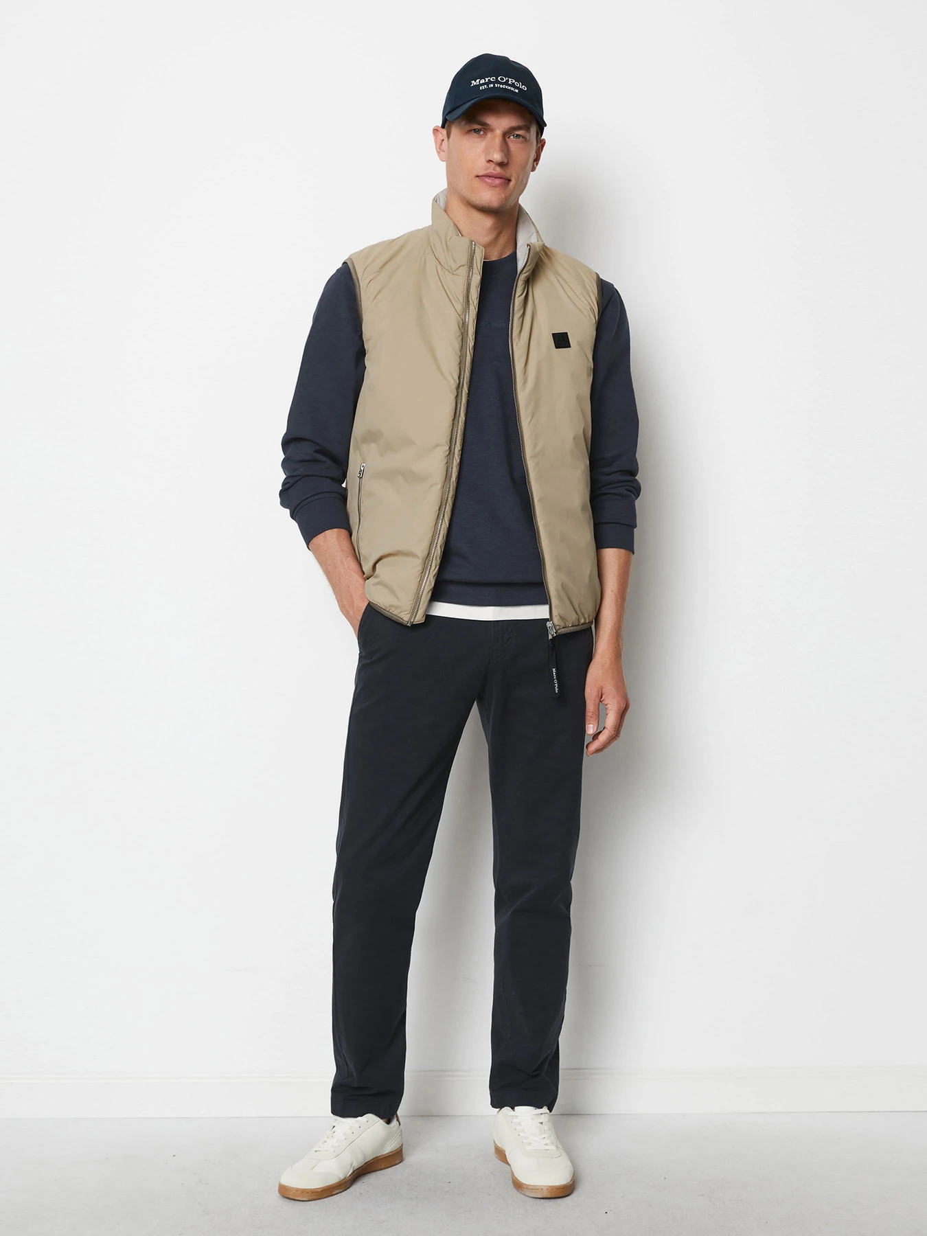 Куртки и дубленки Marc O’Polo Reversible Quilted Vest Regular модель 426096072046-730 Куртки и дубленки Marc O’Polo Reversible Quilted Vest Regular модель 426096072046-730 Фото