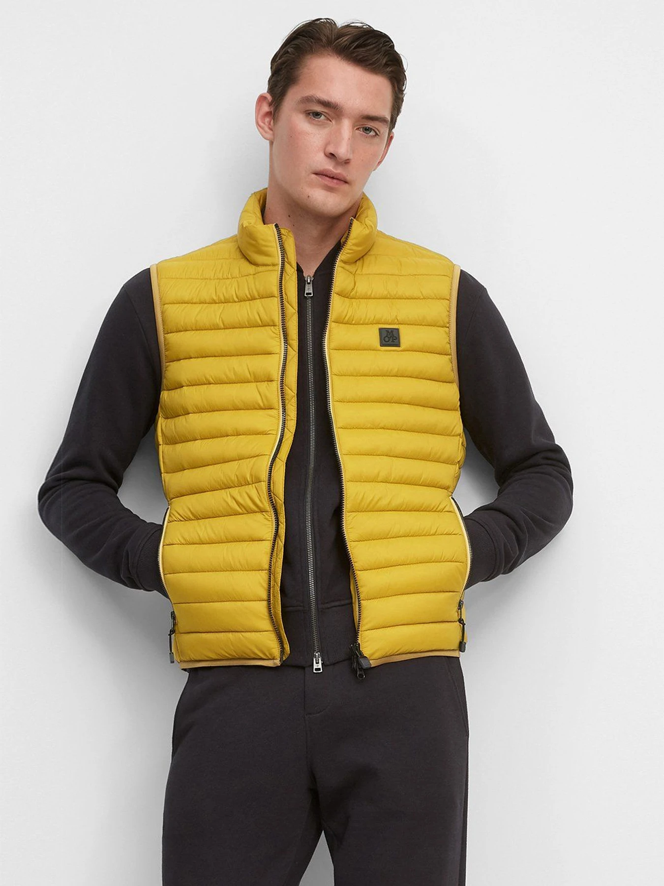 Жилети Marc O’Polo модель 127114272052-260 Жилети Marc O’Polo модель 127114272052-260 Фото