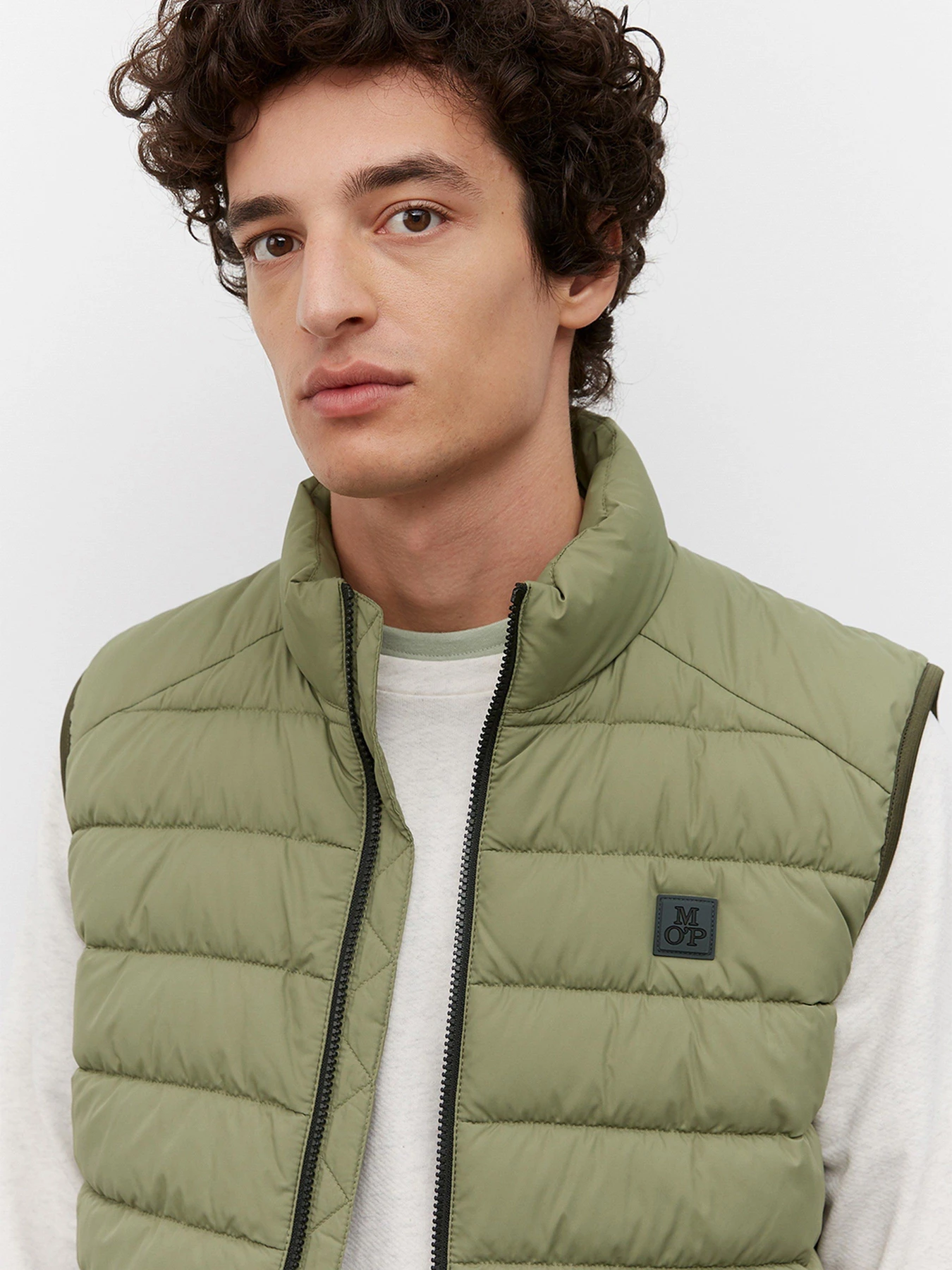 Жилеты Marc O’Polo модель M21096072022-465 Фото