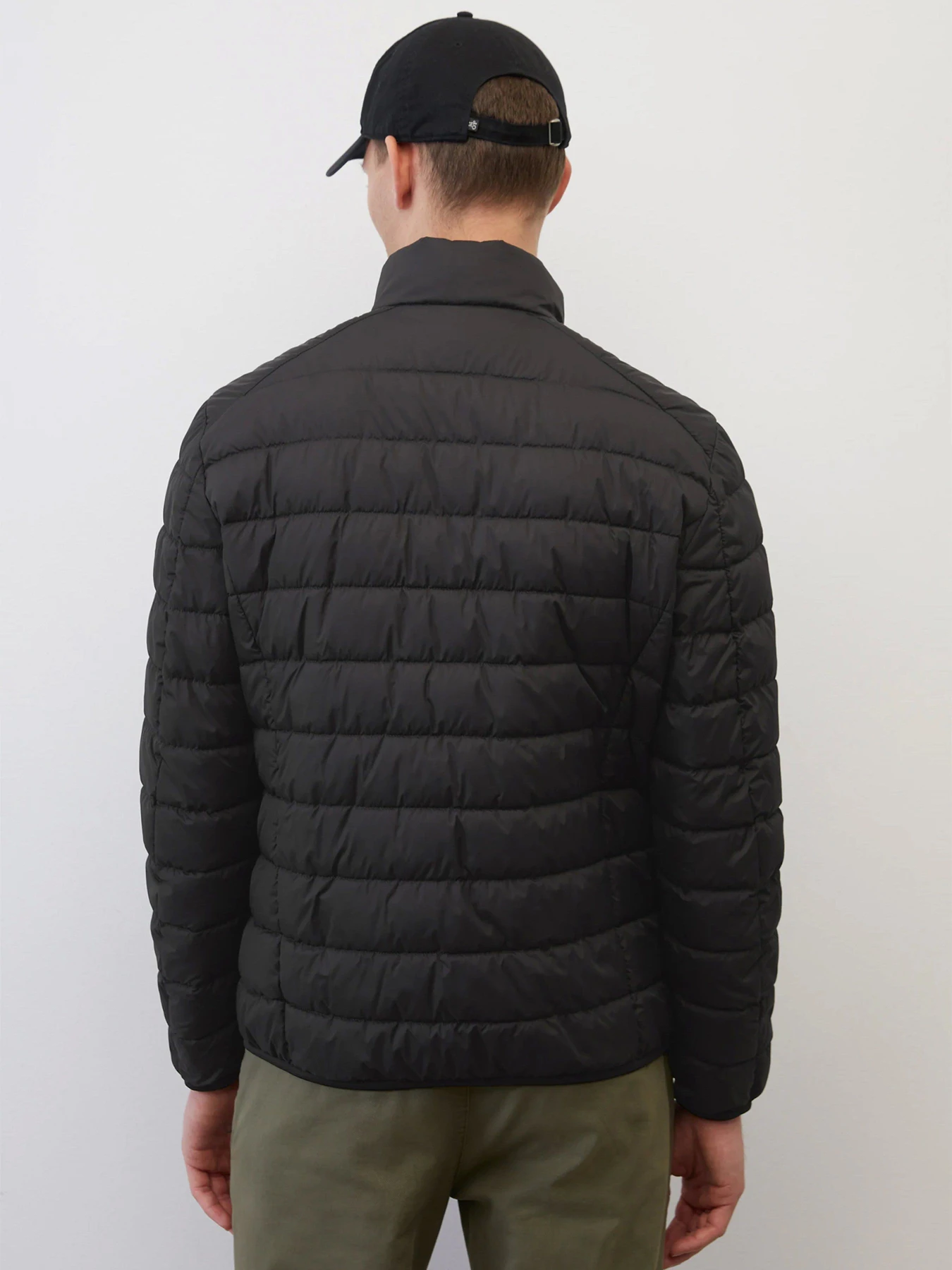 Куртки та дублянки Marc O’Polo модель B21096070188-990 Фото