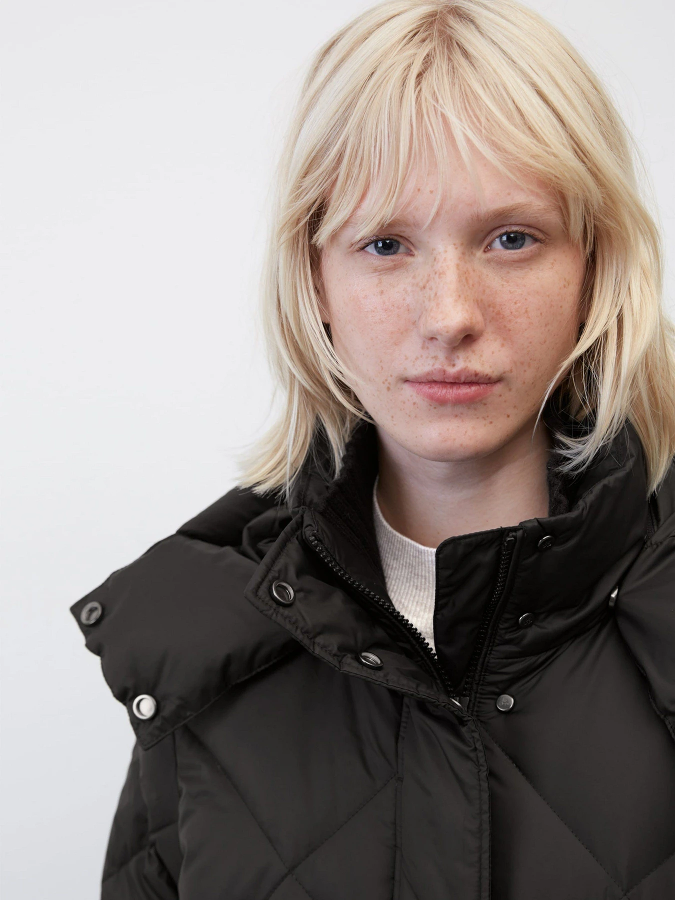 Куртки и дубленки Marc O’Polo модель 209032971025-990 Фото