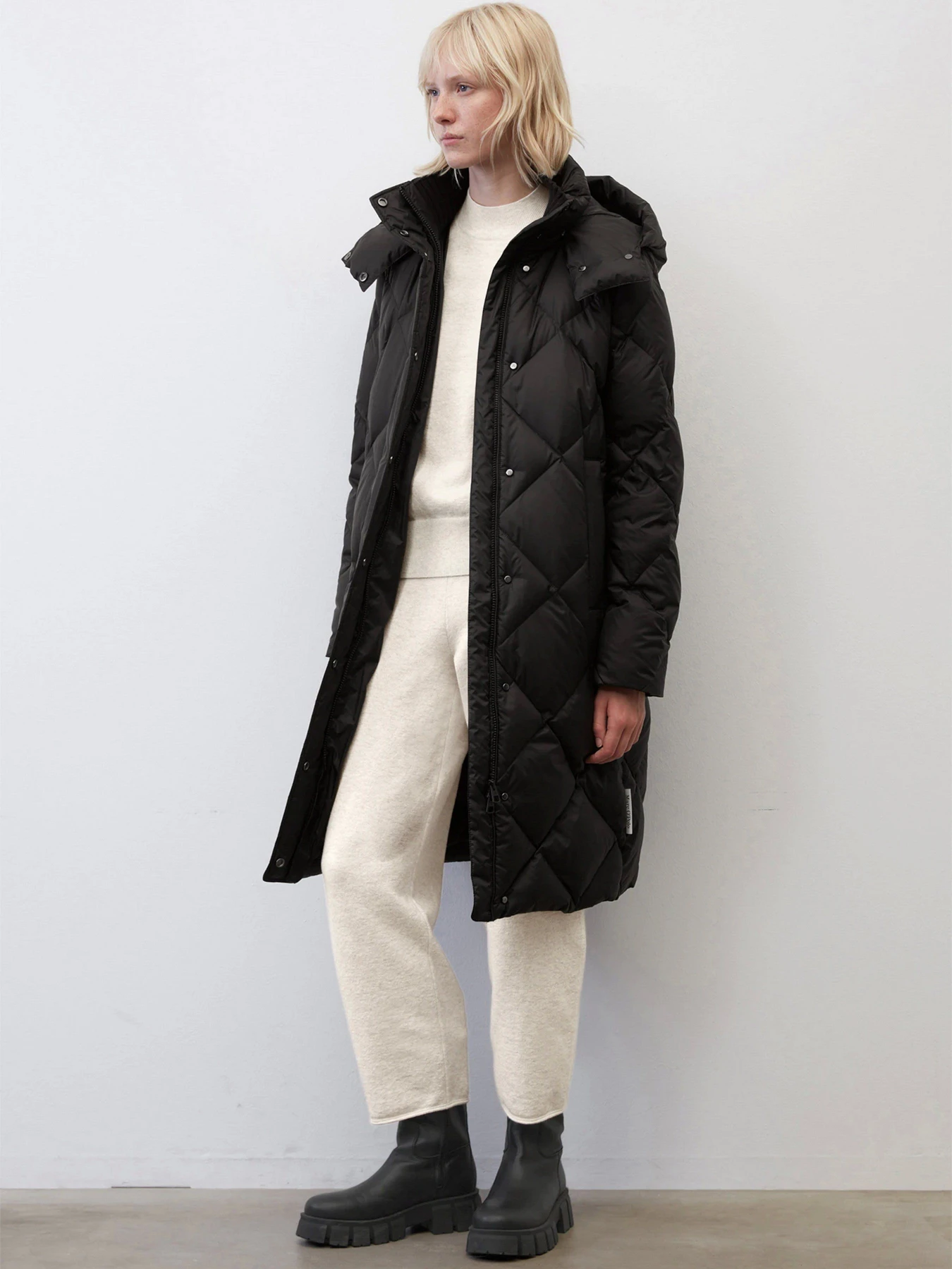 Куртки и дубленки Marc O’Polo модель 209032971025-990 Фото