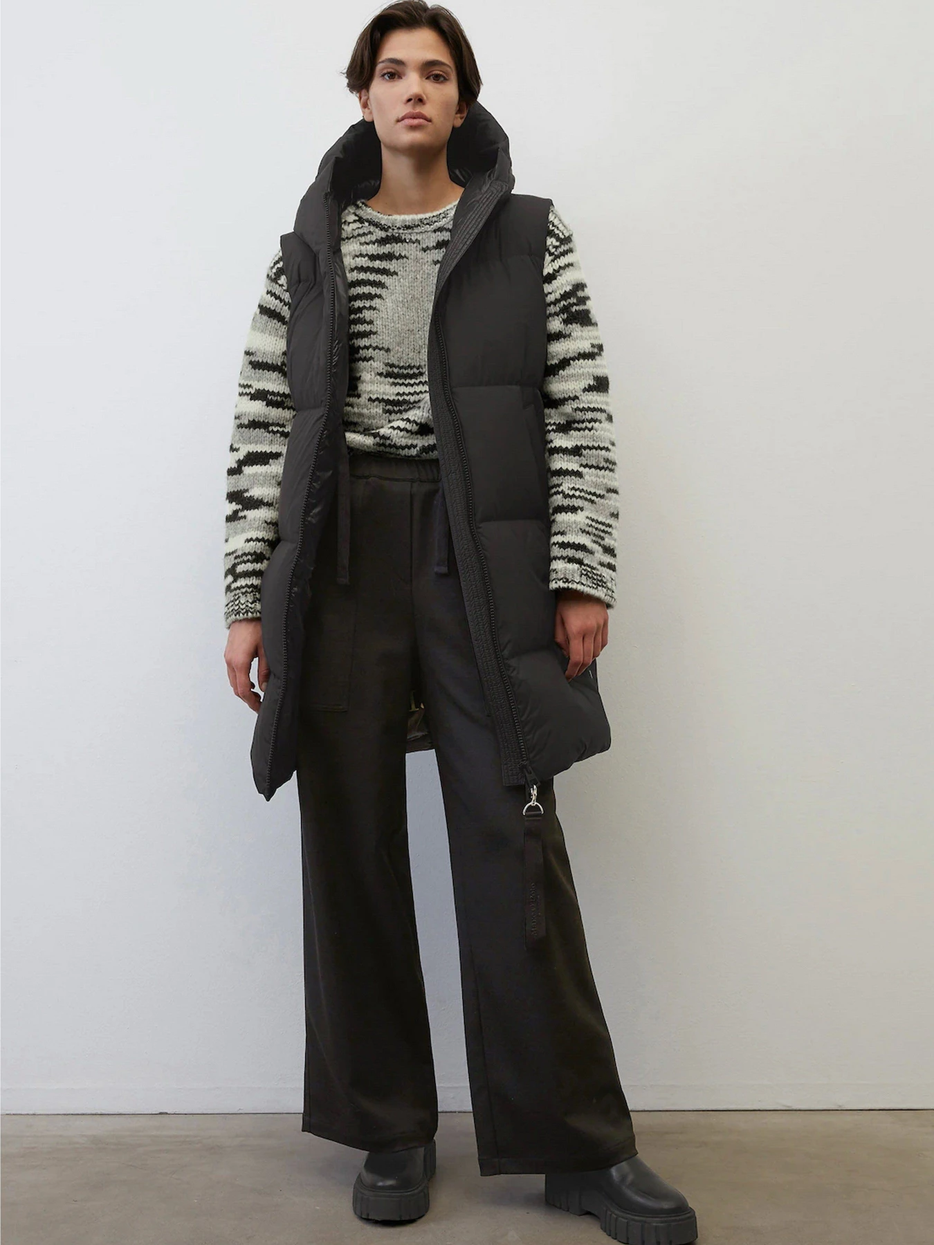 Куртки и дубленки Marc O’Polo модель 210087472067-990 Фото