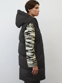 Куртки и дубленки Marc O’Polo модель 210087472067-990 Фото