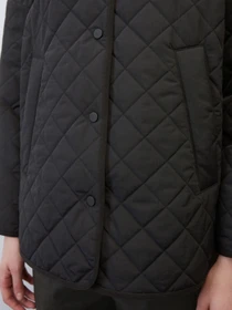 Куртки та дублянки Marc O’Polo модель 301097770281-990 Фото