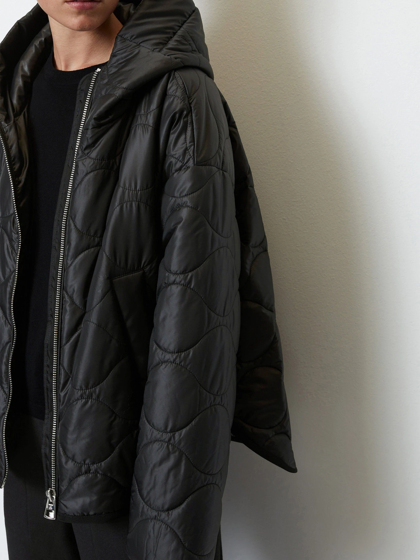 Куртки и дубленки Marc O’Polo модель 308104570101-990 Фото