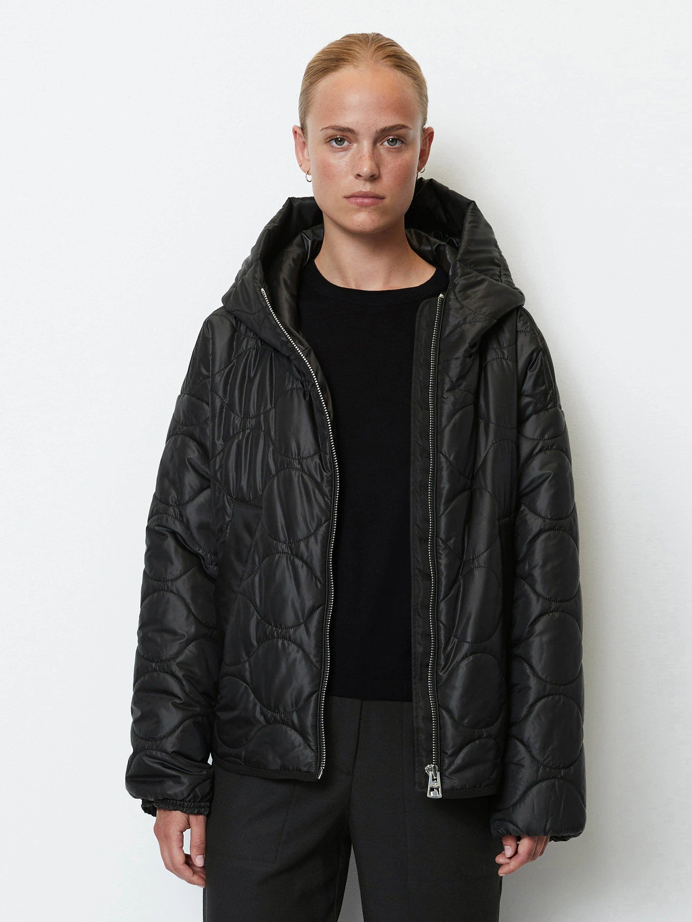 Куртки и дубленки Marc O’Polo модель 308104570101-990 Фото