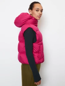 Куртки та дублянки Marc O’Polo модель 309087472029-662 Фото