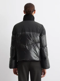Куртки та дублянки Marc O’Polo модель 409099870369-990 Фото