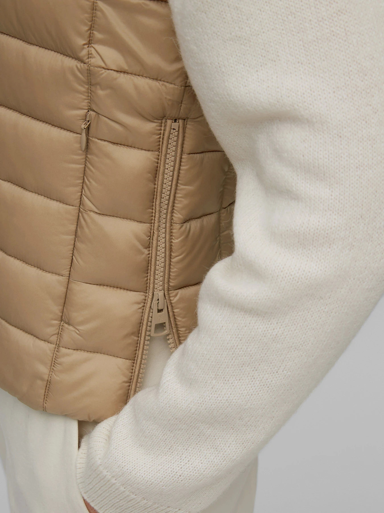 Жилеты Marc O’Polo модель 101108872011-746 Жилеты Marc O’Polo модель 101108872011-746 Фото