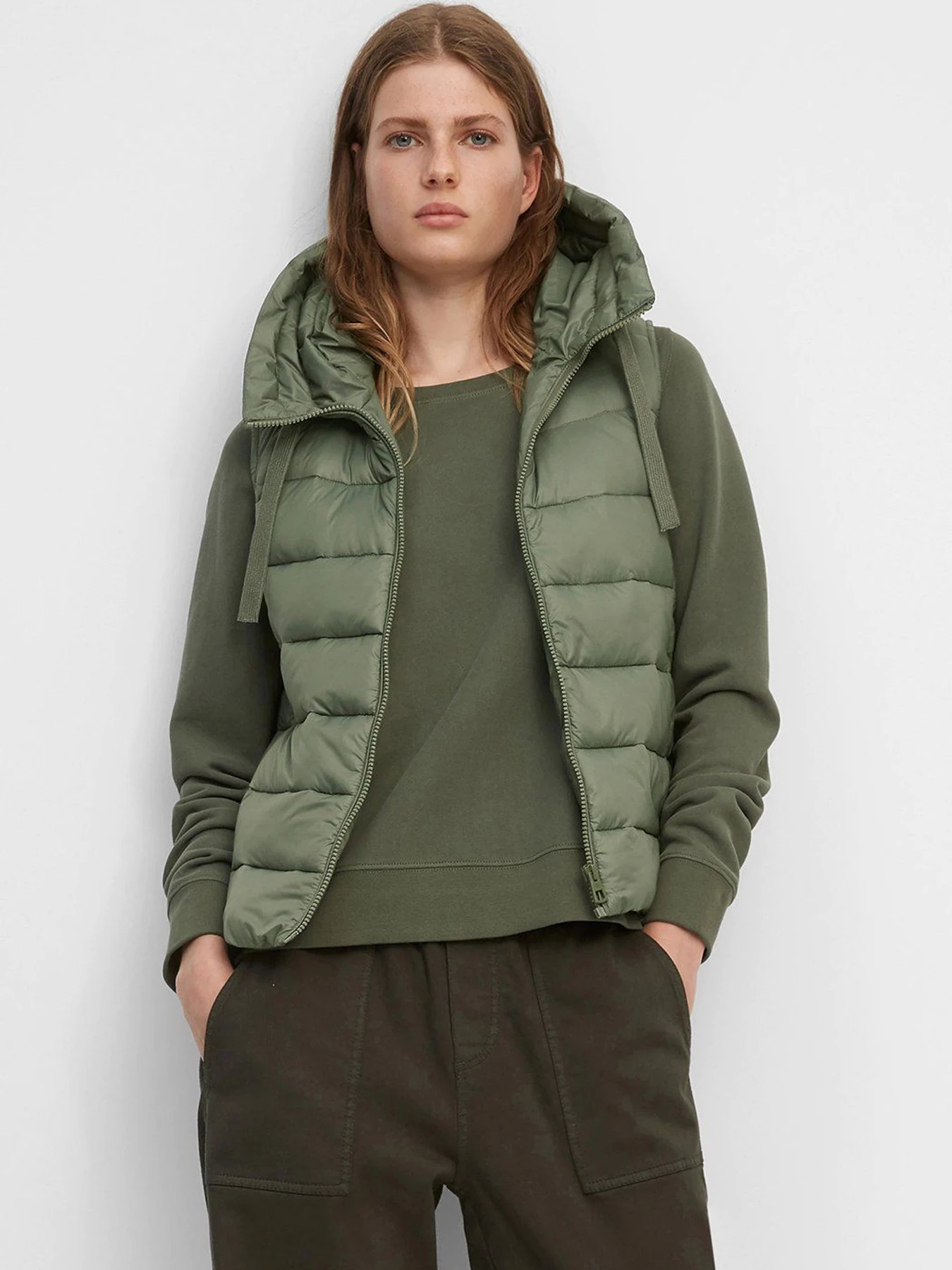 Жилеты Marc O’Polo модель 108085172001-433 Жилеты Marc O’Polo модель 108085172001-433 Фото